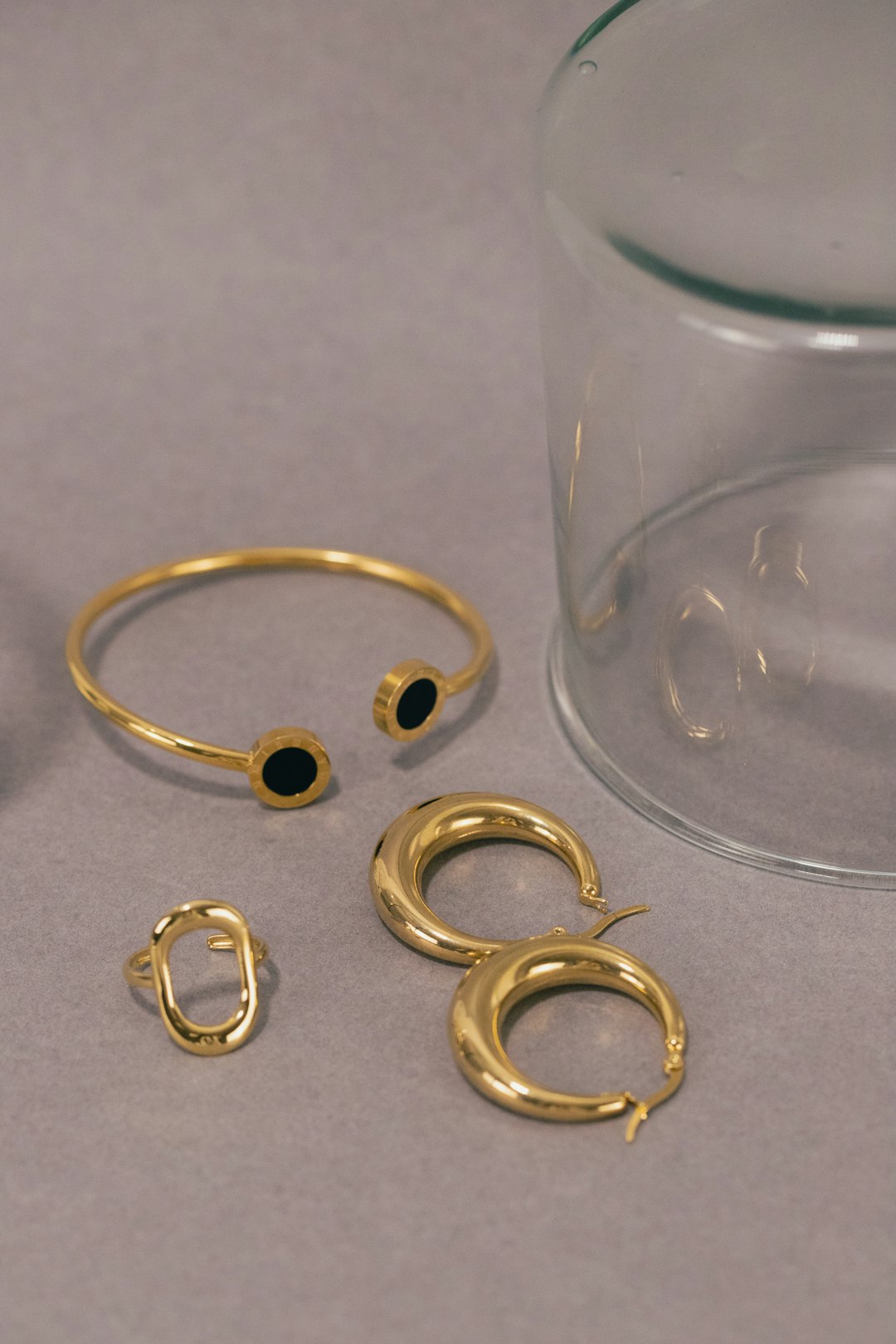 Vintage Gentlemen: Where Handcrafted Rings, Distinctive Jewelry, and Premium Accessories Bring Your Style to Life for Him and Her